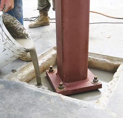 گروت ریزی بین بیس پلیت و فونداسیون